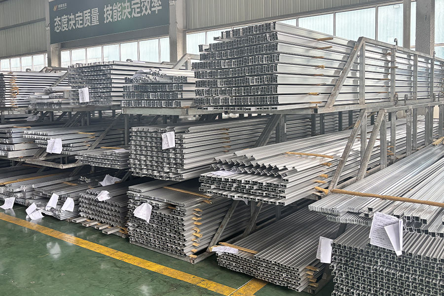 5、Gealtertes Aluminiumprofil